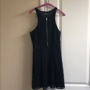 Beautiful Lace Express Dress Size 8 with pockets
